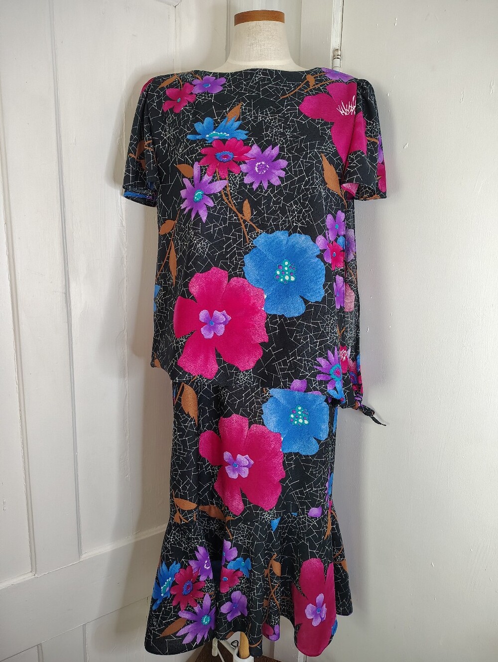 Vintage 1980s TF Short Sleeve Drop Waist Dress Floral Abstract Web Womens Medium